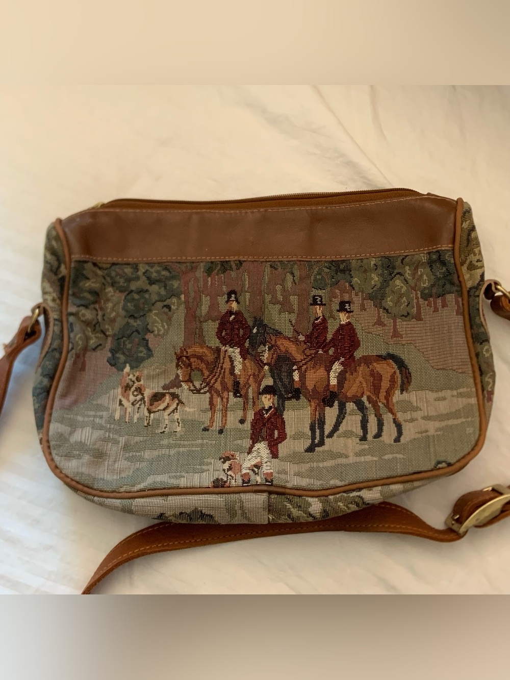 VINTAGE Orvis Brown Leather-Trim Tapestry Messenger Bag with Equestrian Scene
